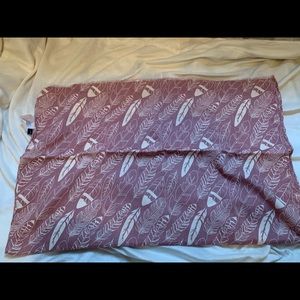 Brand new beautiful feather scarf